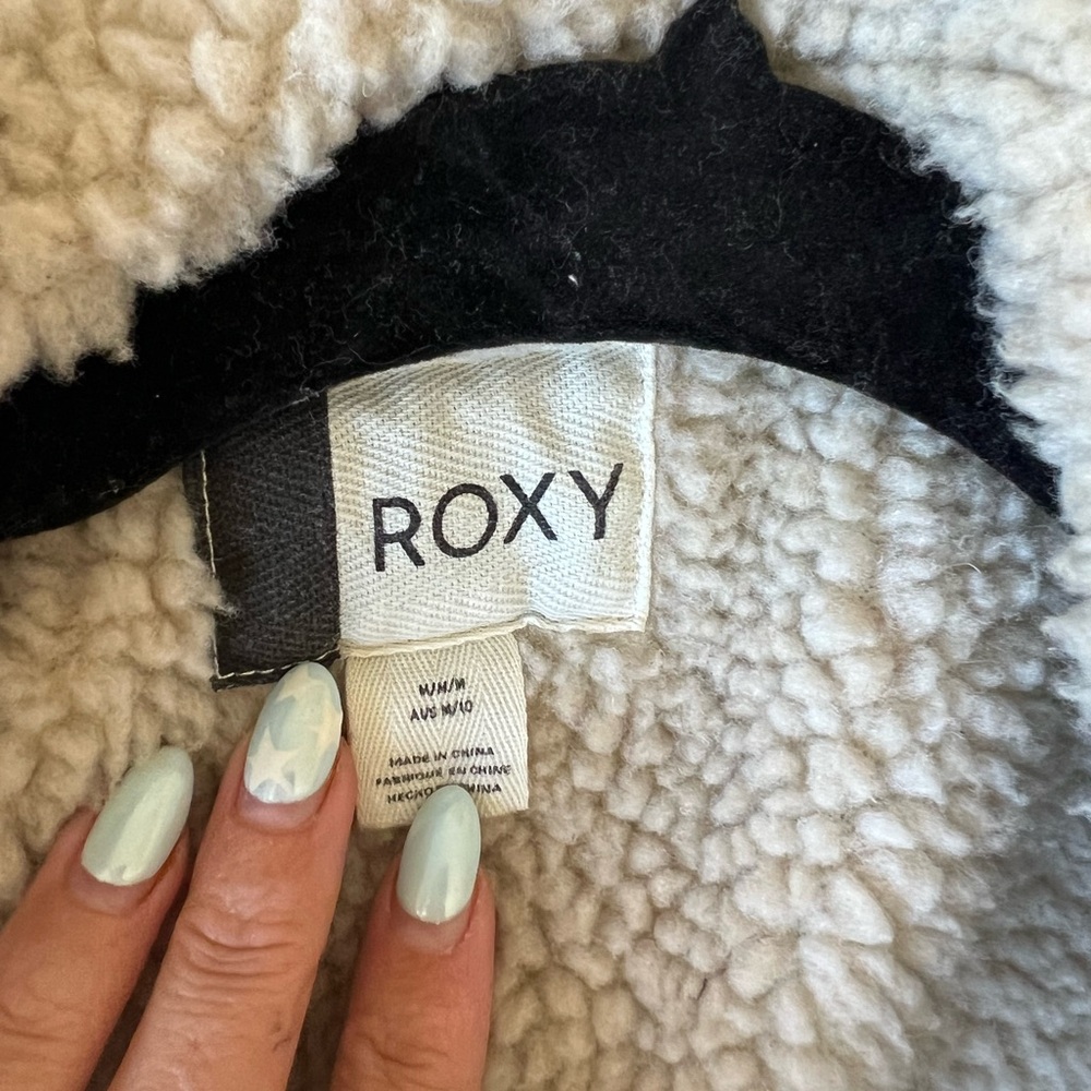 Roxy Cream and Black Sherpa Jacket - Picture 3 of 3